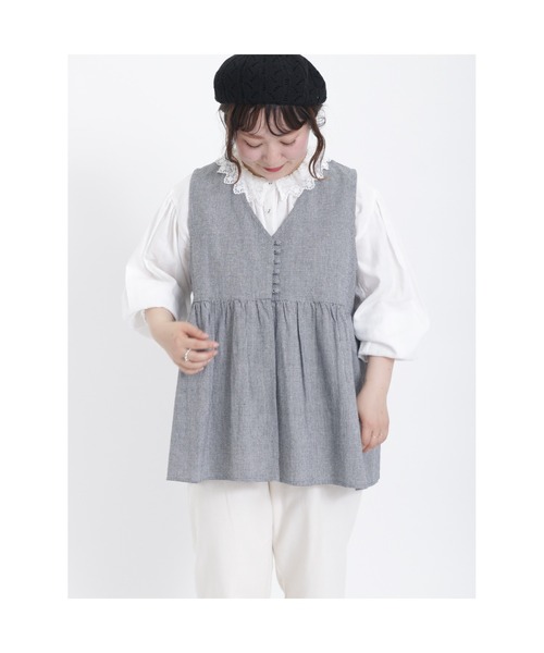 Samansa Mos2（サマンサ モスモス）の「切替ギャザーVネックベスト（ベスト・レディース・ブラック/キナリ/ネイビー・ﾌﾘ-）」の3枚目の写真