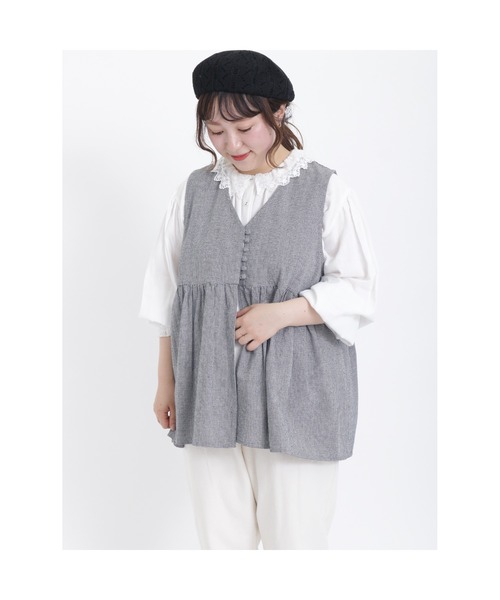 Samansa Mos2（サマンサ モスモス）の「切替ギャザーVネックベスト（ベスト・レディース・ブラック/キナリ/ネイビー・ﾌﾘ-）」の17枚目の写真