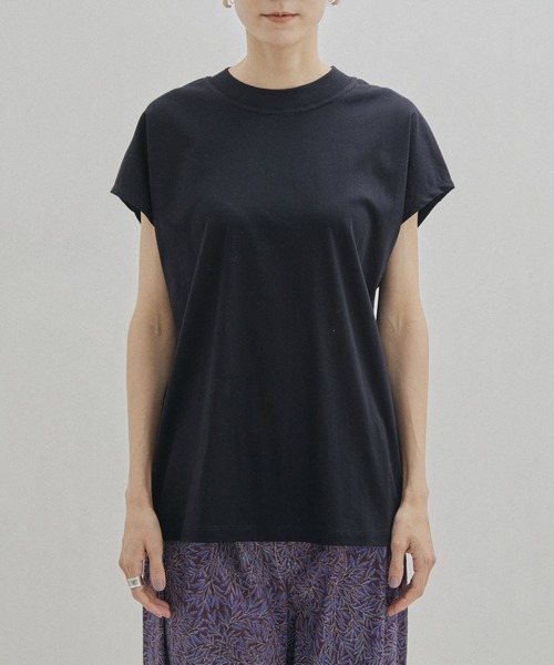 SALON adam et rope'（サロン アダム エ ロペ）の「【UVケア・接触冷感・洗濯耐久】PRIMA VEIL コットンドルマンTシャツ（Tシャツ/カットソー・レディース・カーキ/ホワイト/ブラック・FREE）」の7枚目の写真