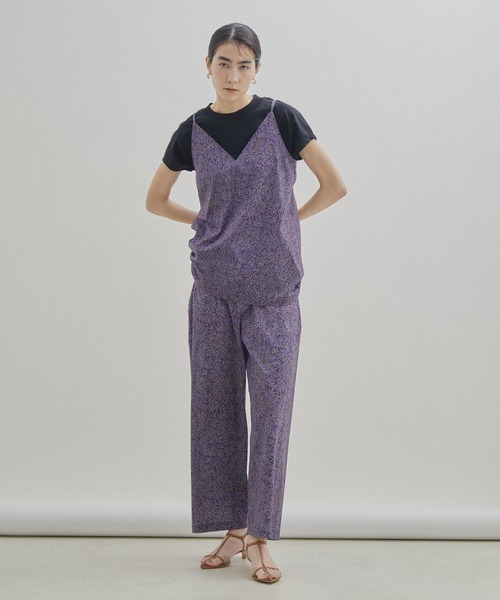 SALON adam et rope'（サロン アダム エ ロペ）の「【UVケア・接触冷感・洗濯耐久】PRIMA VEIL コットンドルマンTシャツ（Tシャツ/カットソー・レディース・カーキ/ホワイト/ブラック・FREE）」の8枚目の写真