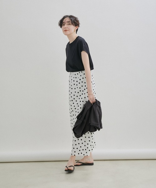 SALON adam et rope'（サロン アダム エ ロペ）の「【UVケア・接触冷感・洗濯耐久】PRIMA VEIL コットンドルマンTシャツ（Tシャツ/カットソー・レディース・カーキ/ホワイト/ブラック・FREE）」の19枚目の写真