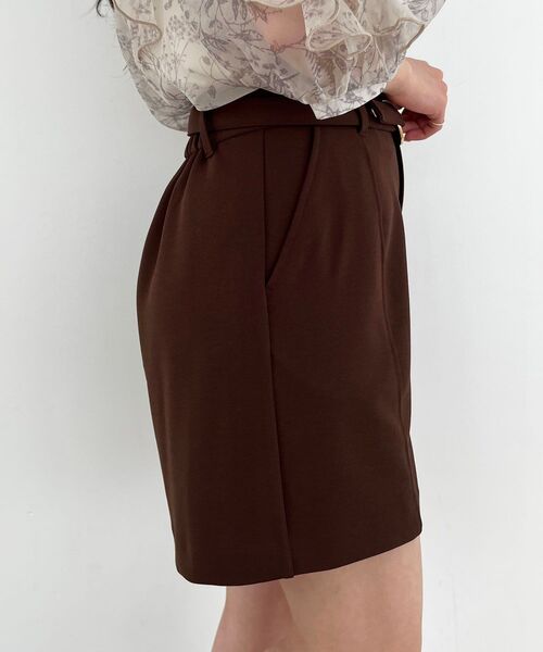 MAJESTIC LEGON（マジェスティックレゴン）の「デザインバックルショートパンツ（その他パンツ・レディース・ブラック/ブラウン・MEDIUM）」の16枚目の写真
