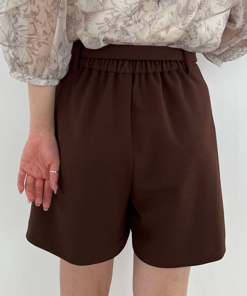 MAJESTIC LEGON（マジェスティックレゴン）の「デザインバックルショートパンツ（その他パンツ・レディース・ブラック/ブラウン・MEDIUM）」の17枚目の写真