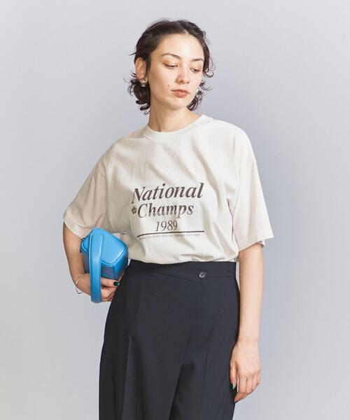 BEAUTY&YOUTH UNITED ARROWS(ビューティーアンドユースユナイテッドアローズ)の「コットン天竺 ロゴプリント Tシャツ(Tシャツ/カットソー・レディース・ナチュラル/ダークグレー・FREE)」の2枚目の写真