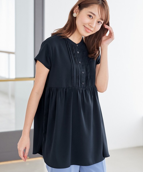 alotta(アロッタ)の「ピンタックデザインチュニック(シャツ/ブラウス・レディース・サックスブルー/ピンク/オフホワイト/ダークネイビー/ライトグレー・MEDIUM/LARGE/XX-LARGE/X-LARGE)」の4枚目の写真
