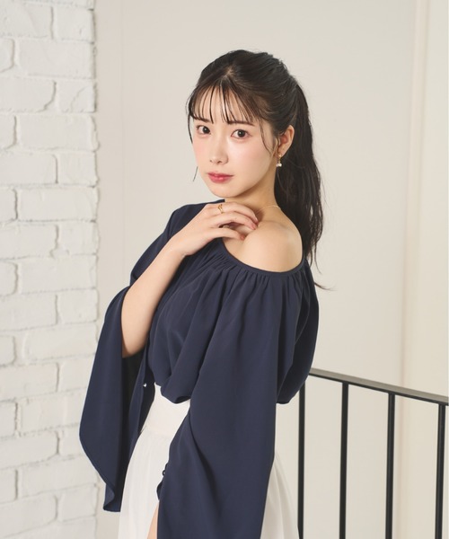 Olu.（オルドット）の「【eminee x Olu.】2wayフレアスリーブギャザー