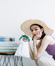 BEAURE ヴュレ カウレザー 樹脂ハンドル ミニ巾着 ショルダー