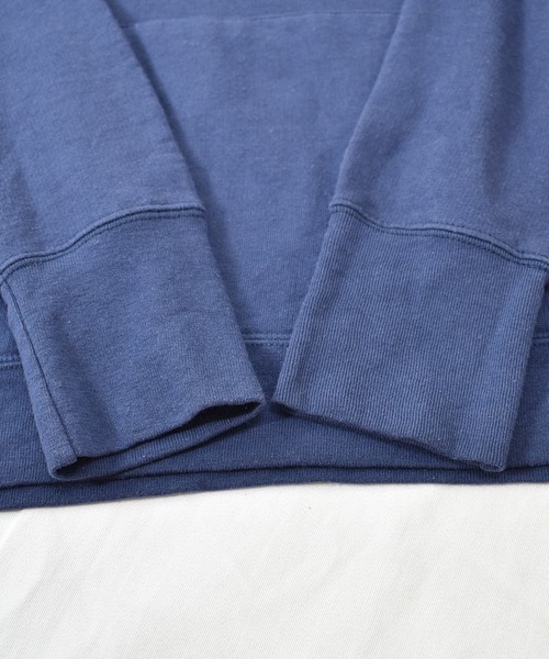 Champion（チャンピオン）の「【ヴィンテージ古着】Champion / チャンピオン フロントロゴ スウェットパーカー（パーカー・メンズ・ネイビー・MEDIUM）」の2枚目の写真