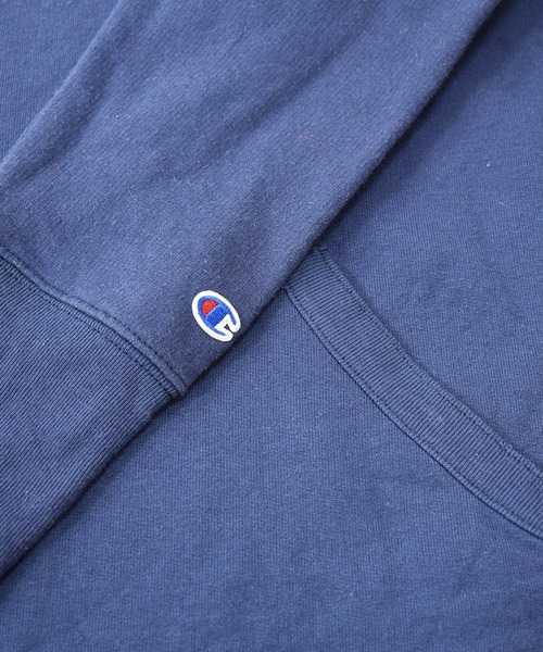 Champion（チャンピオン）の「【ヴィンテージ古着】Champion / チャンピオン フロントロゴ スウェットパーカー（パーカー・メンズ・ネイビー・MEDIUM）」の4枚目の写真