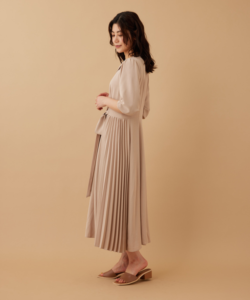 Jayro(ジャイロ)の「【大人可愛い】7分袖サイドプリーツOP(ワンピース・レディース・ベージュ/ピンク・M)」の10枚目の写真