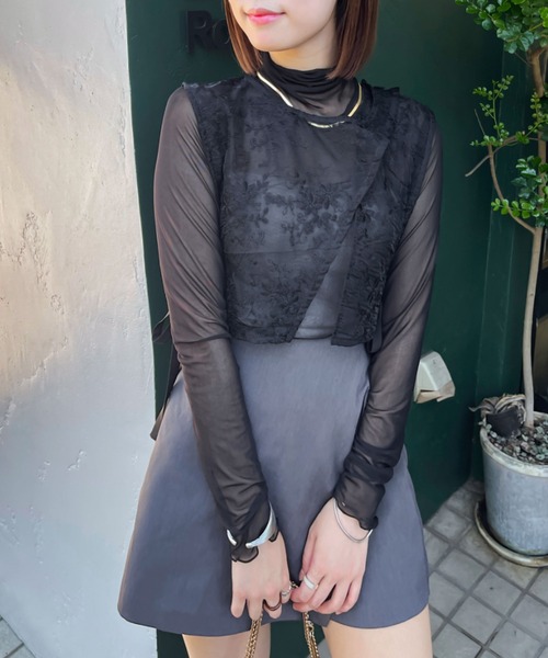 Ambre Ciel(アンブルシエル)の「透かし柄ベスト/WEB/EC限定商品(ベスト・レディース・オフホワイト/ブラック・FREE)」の11枚目の写真
