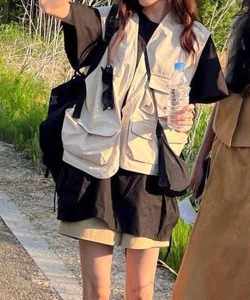 LYEON（リヨン）の「ミリタリーベスト/ジレ（ベスト・レディース・カーキ/ベージュ・FREE）」の3枚目の写真