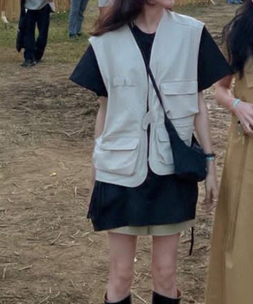 LYEON（リヨン）の「ミリタリーベスト/ジレ（ベスト・レディース・カーキ/ベージュ・FREE）」の11枚目の写真