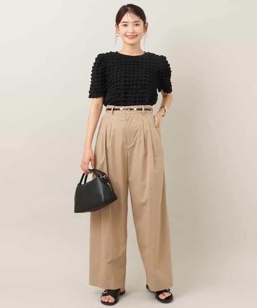 a.v.v(アーヴェヴェ)の「【洗える】タックボリュームワイドパンツ(その他パンツ・レディース・ベージュ/カーキ・34/36/38/40/42)」の8枚目の写真