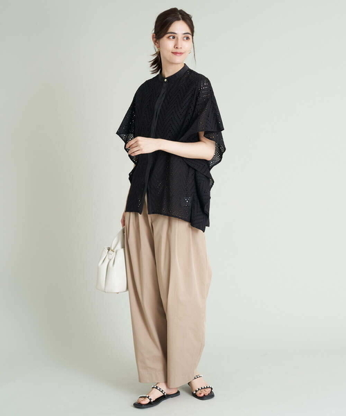 a.v.v(アーヴェヴェ)の「【洗える】タックボリュームワイドパンツ(その他パンツ・レディース・ベージュ/カーキ・34/36/38/40/42)」の15枚目の写真