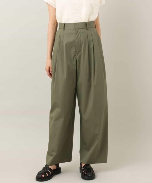 a.v.v(アーヴェヴェ)の「【洗える】タックボリュームワイドパンツ(その他パンツ・レディース・ベージュ/カーキ・34/36/38/40/42)」の18枚目の写真