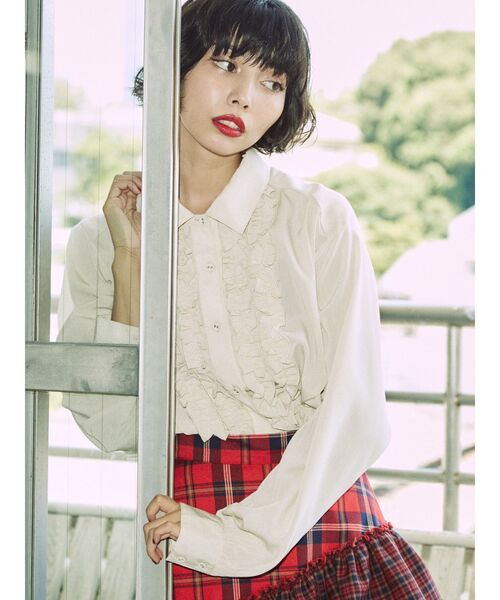 jouetie（ジュエティ）の「ドレスシャツ（シャツ/ブラウス・レディース・ブラック/ブルー/アイボリー・MEDIUM）」の17枚目の写真