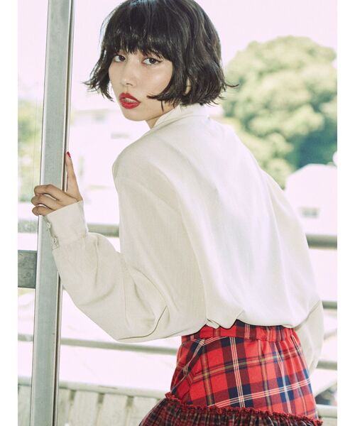 jouetie（ジュエティ）の「ドレスシャツ（シャツ/ブラウス・レディース・ブラック/ブルー/アイボリー・MEDIUM）」の18枚目の写真