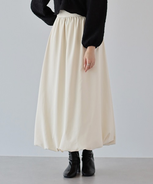 BLUEEAST（ブルーイースト）の「エアリーバルーンスカート（スカート・レディース・グレイッシュベージュ/アイボリー/ブラック・MEDIUM）」の2枚目の写真