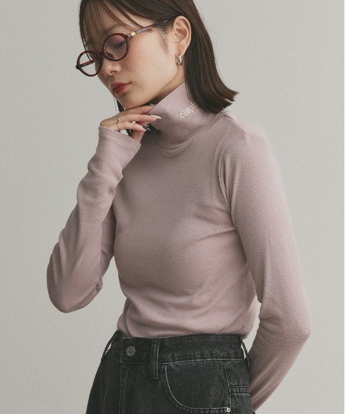 ad thie(アドティエ)の「刺繍ロゴ タートル(Tシャツ/カットソー・レディース・ホワイト系1/ブラウン系1/ホワイト系2/グレー系2/ブラウン系2/ピンク系1/ピンク系2/グレー系1/ブラック系1/ベージュ系2/ベージュ系1/ブラック系2・FREE)」の11枚目の写真