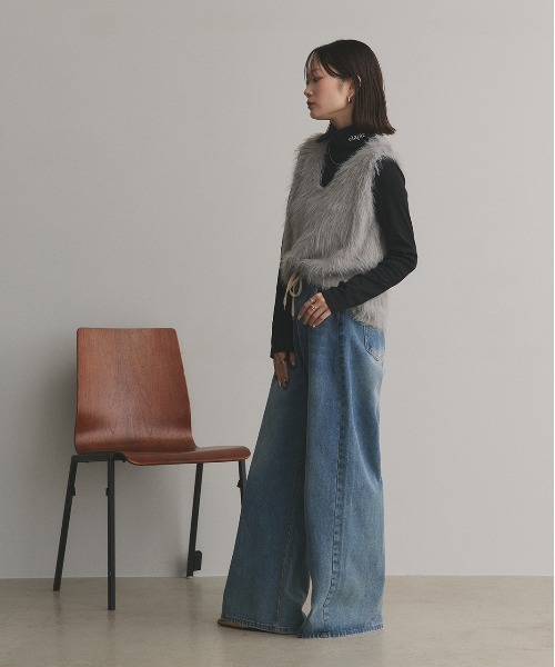 ad thie(アドティエ)の「刺繍ロゴ タートル(Tシャツ/カットソー・レディース・ホワイト系1/ブラウン系1/ホワイト系2/グレー系2/ブラウン系2/ピンク系1/ピンク系2/グレー系1/ブラック系1/ベージュ系2/ベージュ系1/ブラック系2・FREE)」の13枚目の写真