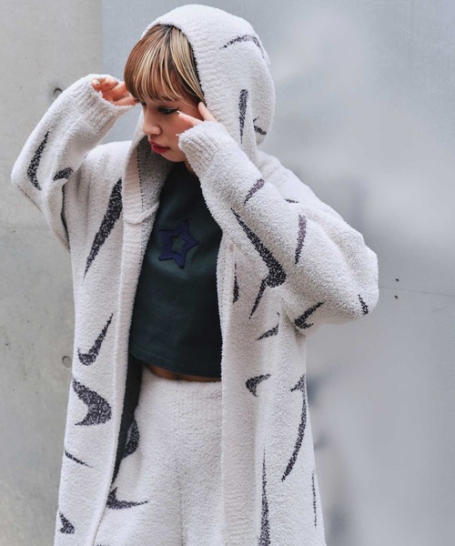 NIKE(ナイキ)の「NIKE Women's Loose Long Knit Cardigan / ナイキ ウィメンズ ルーズ ロング ニット カーディガン 【SP】(カーディガン/ボレロ・レディース・グレー・S/L/M)」の7枚目の写真