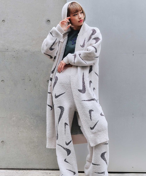 NIKE(ナイキ)の「NIKE Women's Loose Long Knit Cardigan / ナイキ ウィメンズ ルーズ ロング ニット カーディガン 【SP】(カーディガン/ボレロ・レディース・グレー・S/L/M)」の10枚目の写真