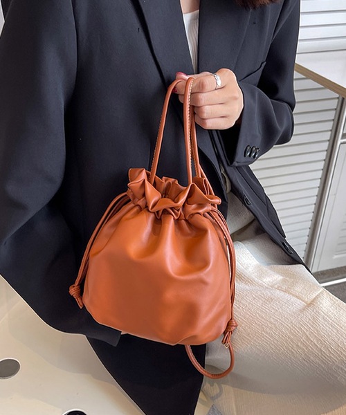shopnikoniko（ショップニコニコ）の「巾着 合成皮革 ショルダーバッグ ポーチバッグ（ショルダーバッグ・レディース・ブラック/アイボリー/ブラウン・フリー）」の18枚目の写真