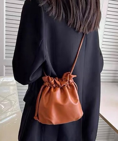 shopnikoniko（ショップニコニコ）の「巾着 合成皮革 ショルダーバッグ ポーチバッグ（ショルダーバッグ・レディース・ブラック/アイボリー/ブラウン・フリー）」の19枚目の写真