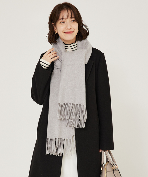 abahouse mavie（アバハウスマヴィ）の「ふわふわ無地ストール（ストール/ショール・レディース・オフホワイト/ラベンダー/ブルー/グレー/モカ・フリー）」の3枚目の写真