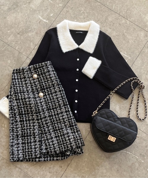 one way(ワンウェイ)の「フェザーポロ襟ニット(ニット/セーター・レディース・ホワイト/ブラック/グレー/ピンク・FREE)」の5枚目の写真