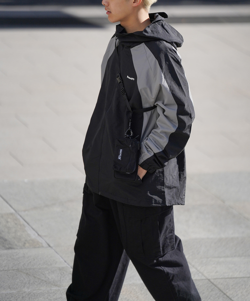 JOINT WORKS(ジョイントワークス)の「【BAICYCLON by bagjack / バイシクロン バイ バッグジャック】COMBO SHOULDER(ショルダーバッグ・メンズ・ブラック・FREE)」の4枚目の写真