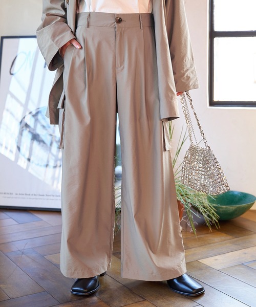 VIS(ビス)の「【セットアップ対応】タックギャザーワイドカーゴパンツ(カーゴパンツ・レディース・ベージュ/グリーン系その他2・S/M)」の4枚目の写真