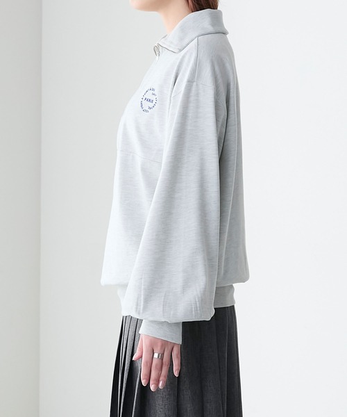 BONLECILL(ボンルシール)の「ハーフジップ オーバーサイズ配色刺繍プルオーバー(Tシャツ/カットソー・レディース・オートミール/アイボリー/レッド/チャコールグレー・FREE)」の8枚目の写真