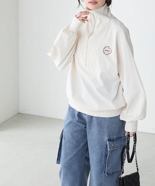 BONLECILL(ボンルシール)の「ハーフジップ オーバーサイズ配色刺繍プルオーバー(Tシャツ/カットソー・レディース・オートミール/アイボリー/レッド/チャコールグレー・FREE)」の11枚目の写真
