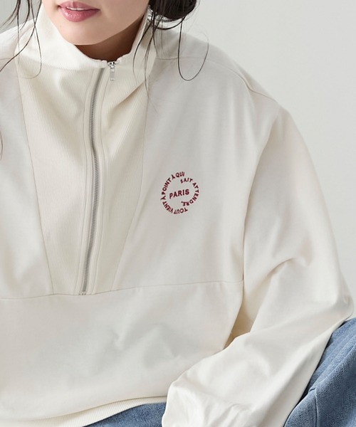 BONLECILL(ボンルシール)の「ハーフジップ オーバーサイズ配色刺繍プルオーバー(Tシャツ/カットソー・レディース・オートミール/アイボリー/レッド/チャコールグレー・FREE)」の13枚目の写真