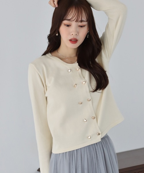 BLUEEAST（ブルーイースト）の「ハートボタンカーディガン（カーディガン/ボレロ・レディース・アイボリー/ブラック/ブルー/ピンク/ネイビー/ブラウン・MEDIUM）」の7枚目の写真