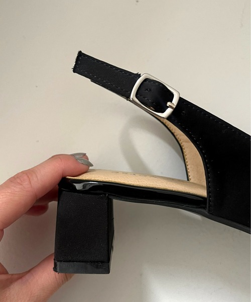 prose verse（プロズヴェール）の「【サテン】リボン2wayバックストラップミュール（パンプス・レディース・ブラック・LARGE/MEDIUM/SMALL）」の5枚目の写真