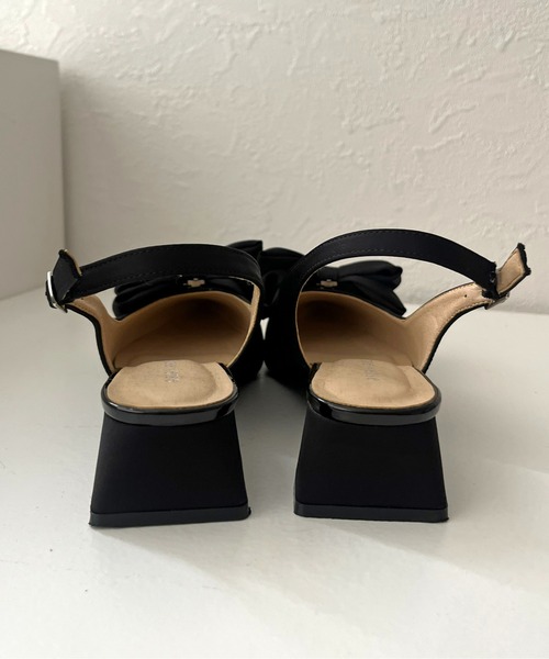 prose verse（プロズヴェール）の「【サテン】リボン2wayバックストラップミュール（パンプス・レディース・ブラック・LARGE/MEDIUM/SMALL）」の12枚目の写真