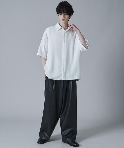 LUCY(ルーシー)の「LUCY/トロミBIGシャツ(シャツ/ブラウス・メンズ・グリーン/ライトグレー/ホワイト/ブラック・LARGE/MEDIUM)」の5枚目の写真