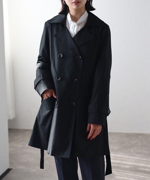 RIRIYANO（リリヤーノ）の「【RIRIYANO　ブライトツイル撥水トレンチコート】（トレンチコート・レディース・ブラック/ネイビー/アイボリー/ライトベージュ・XX-LARGE/XXX-LARGE/MEDIUM/LARGE/X-LARGE）」の2枚目の写真