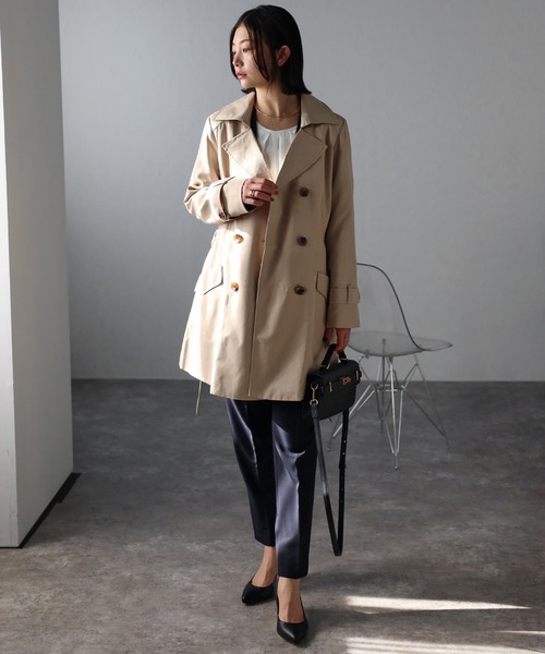 RIRIYANO（リリヤーノ）の「【RIRIYANO　ブライトツイル撥水トレンチコート】（トレンチコート・レディース・ブラック/ネイビー/アイボリー/ライトベージュ・XX-LARGE/XXX-LARGE/MEDIUM/LARGE/X-LARGE）」の11枚目の写真