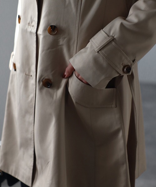 RIRIYANO（リリヤーノ）の「【RIRIYANO　ブライトツイル撥水トレンチコート】（トレンチコート・レディース・ブラック/ネイビー/アイボリー/ライトベージュ・XX-LARGE/XXX-LARGE/MEDIUM/LARGE/X-LARGE）」の18枚目の写真