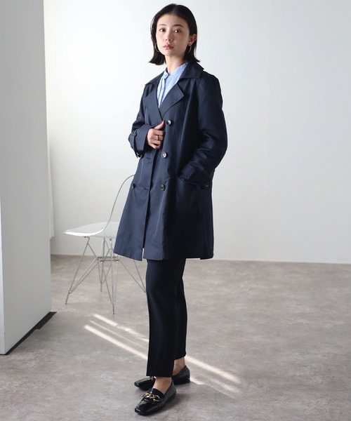 RIRIYANO（リリヤーノ）の「【RIRIYANO　ブライトツイル撥水トレンチコート】（トレンチコート・レディース・ブラック/ネイビー/アイボリー/ライトベージュ・XX-LARGE/XXX-LARGE/MEDIUM/LARGE/X-LARGE）」の21枚目の写真