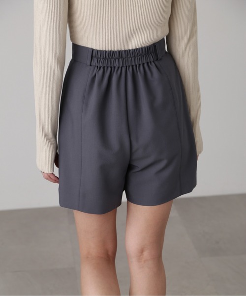 FREE'S MART（フリーズマート）の「［セットアップ対応］ピンタックハイウエストショートパンツ（その他パンツ・レディース・グレー/ホワイト系その他/ベージュ/ブラウン系その他・SMALL/MEDIUM）」の18枚目の写真