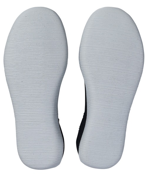 ROXY（ロキシー）の「GIRL WATER SOCKS/ロキシーキッズマリンシューズ・リーフシューズ（サンダル・キッズ・ブラック・22cm/20cm/18cm/16cm）」の2枚目の写真