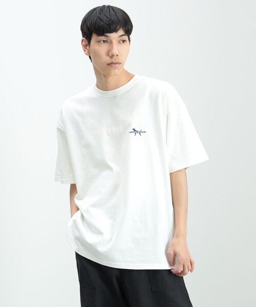 Labrador Retriever（ラブラドールリトリーバー）の「BEAMS HEART / Labrador Retriever アーカイブ プリント Tシャツ（Tシャツ/カットソー・メンズ・ホワイト/ネイビー・MEDIUM/SMALL/LARGE）」の5枚目の写真