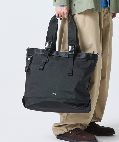 LACOSTE(ラコステ)の「コメ PCポケットラージトートバッグ(トートバッグ・メンズ・ブラック/ダークグリーン・FREE)」の21枚目の写真