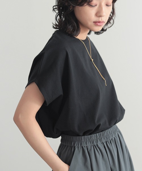 for/c（フォーシー）の「[新色追加]汗シミ防止フレンチスリーブTシャツ【サスティナブル】（Tシャツ/カットソー・レディース・ライム/ホワイト/ブラック/チャコールグレー/ブラウン/ブルー/ピンク・LL/L/M）」の2枚目の写真