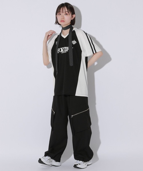 Anui(アニュイ)の「【UNISEX】配色ゲーミングTシャツ(Tシャツ/カットソー・レディース・オフホワイト/ブラック・MEDIUM)」の8枚目の写真